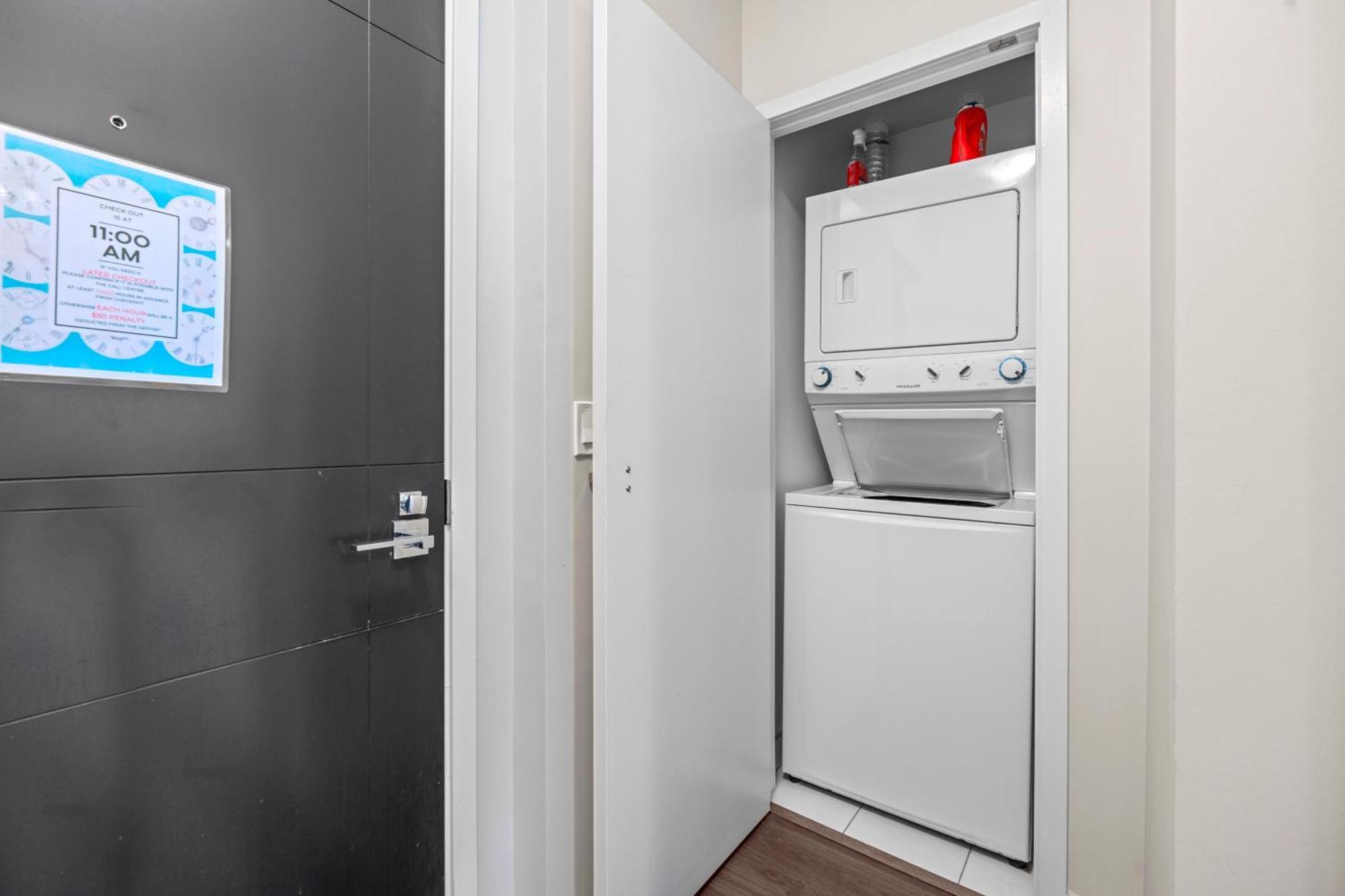 Modern Lillian St Apartments By Globalstay Toronto Dış mekan fotoğraf